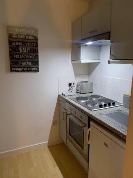 Trendy One Bedroom Apartment Glasgow Eksteriør billede